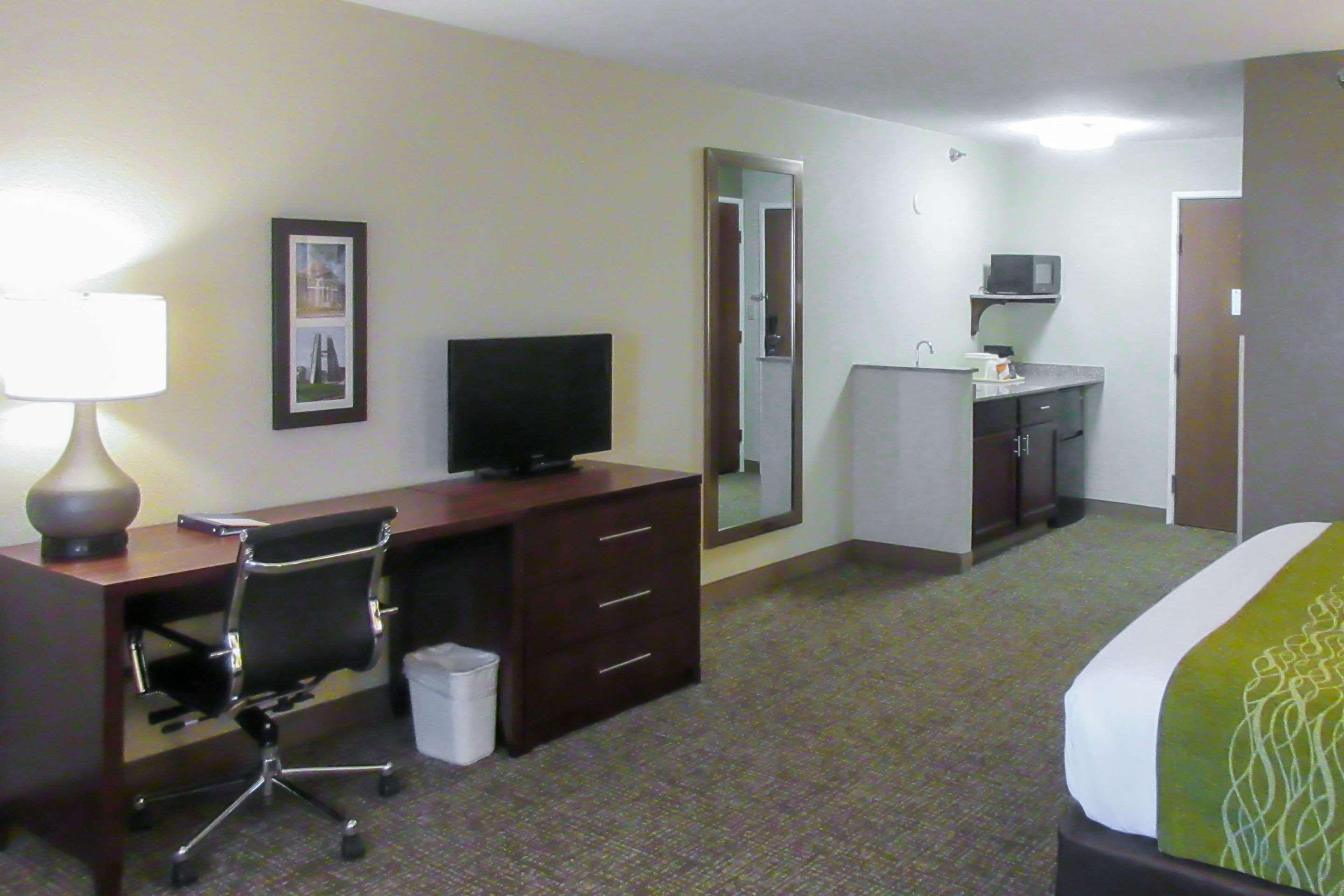 Comfort Inn & Suites بويبلو المظهر الخارجي الصورة