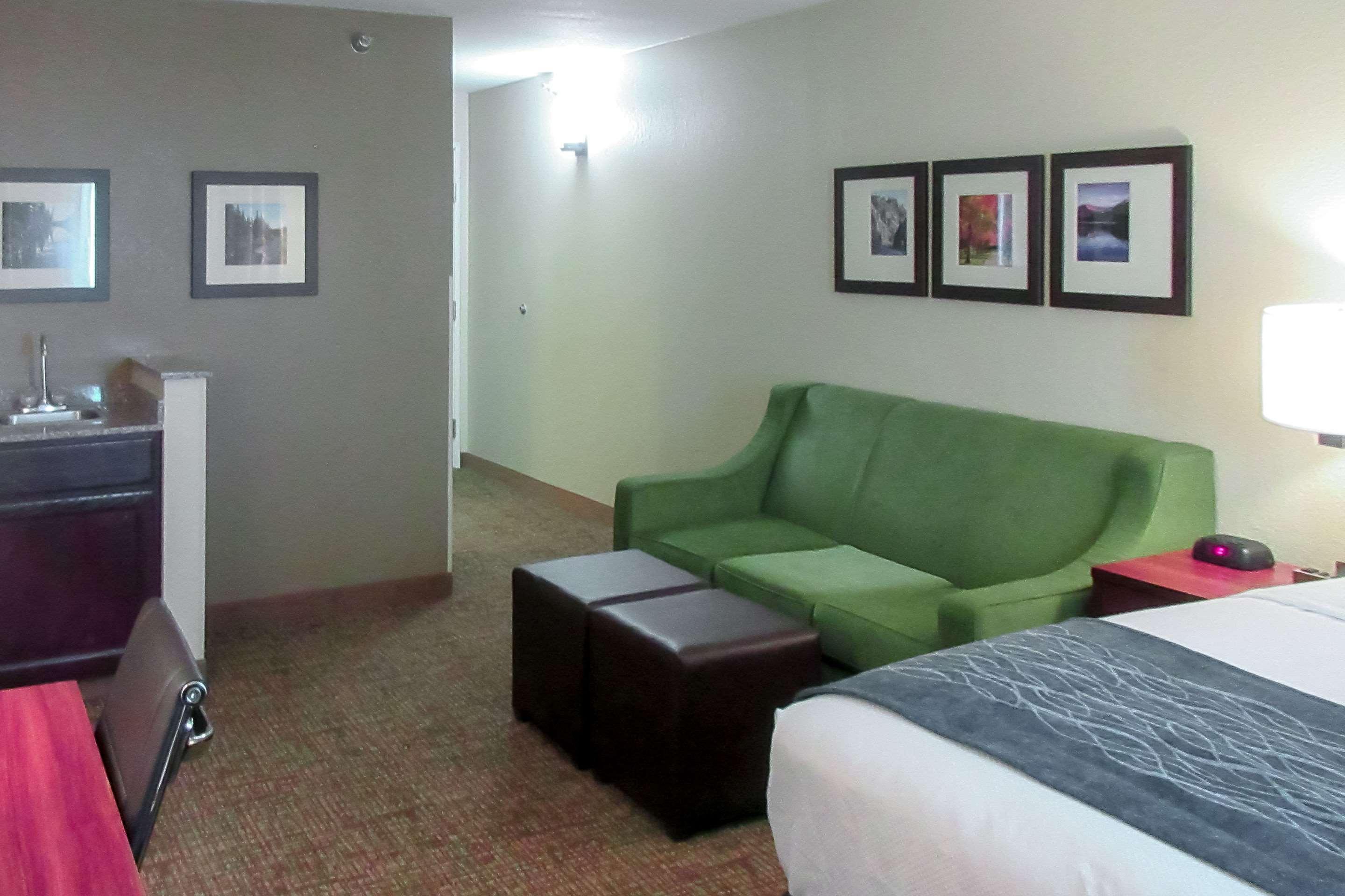 Comfort Inn & Suites بويبلو المظهر الخارجي الصورة