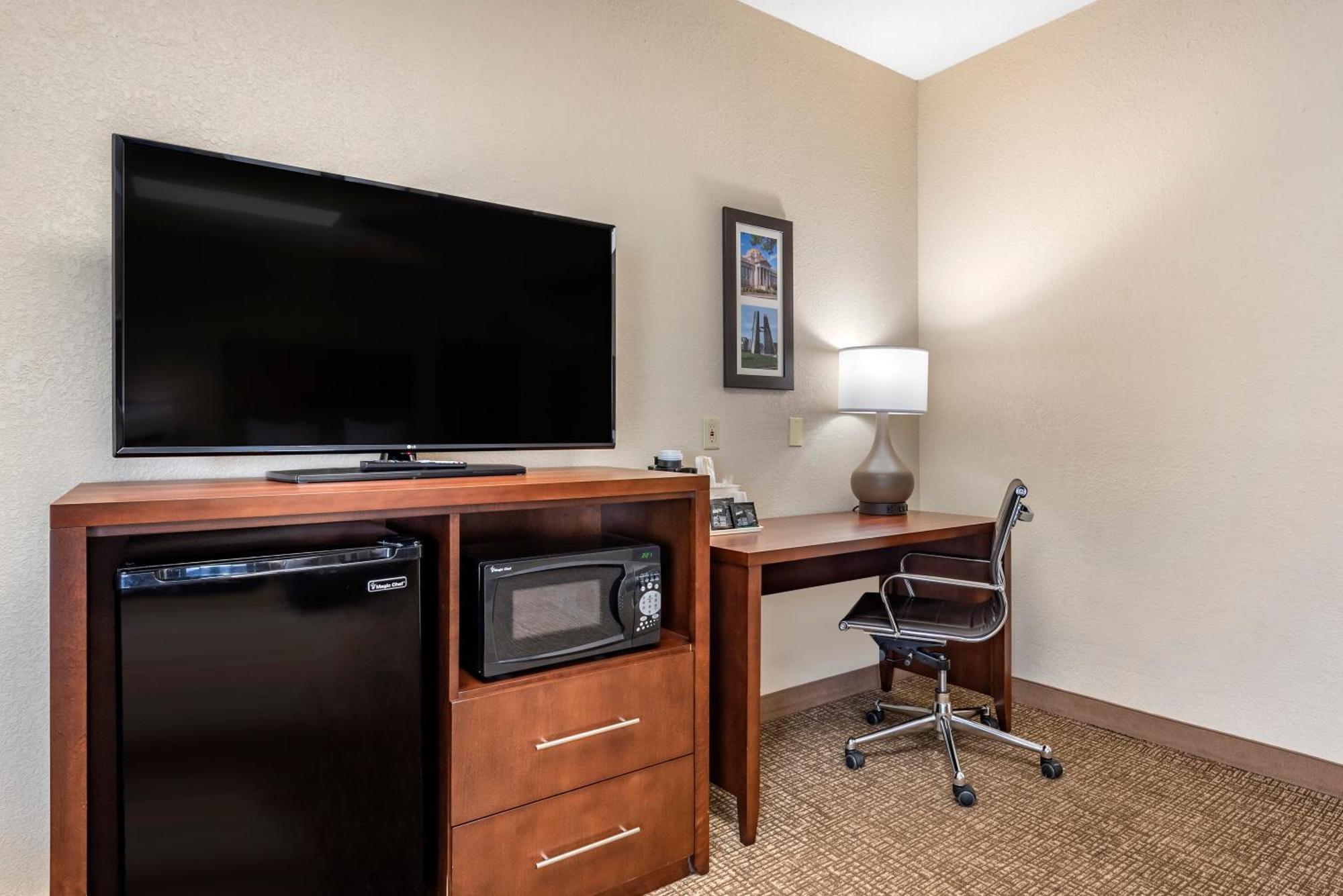 Comfort Inn & Suites بويبلو المظهر الخارجي الصورة