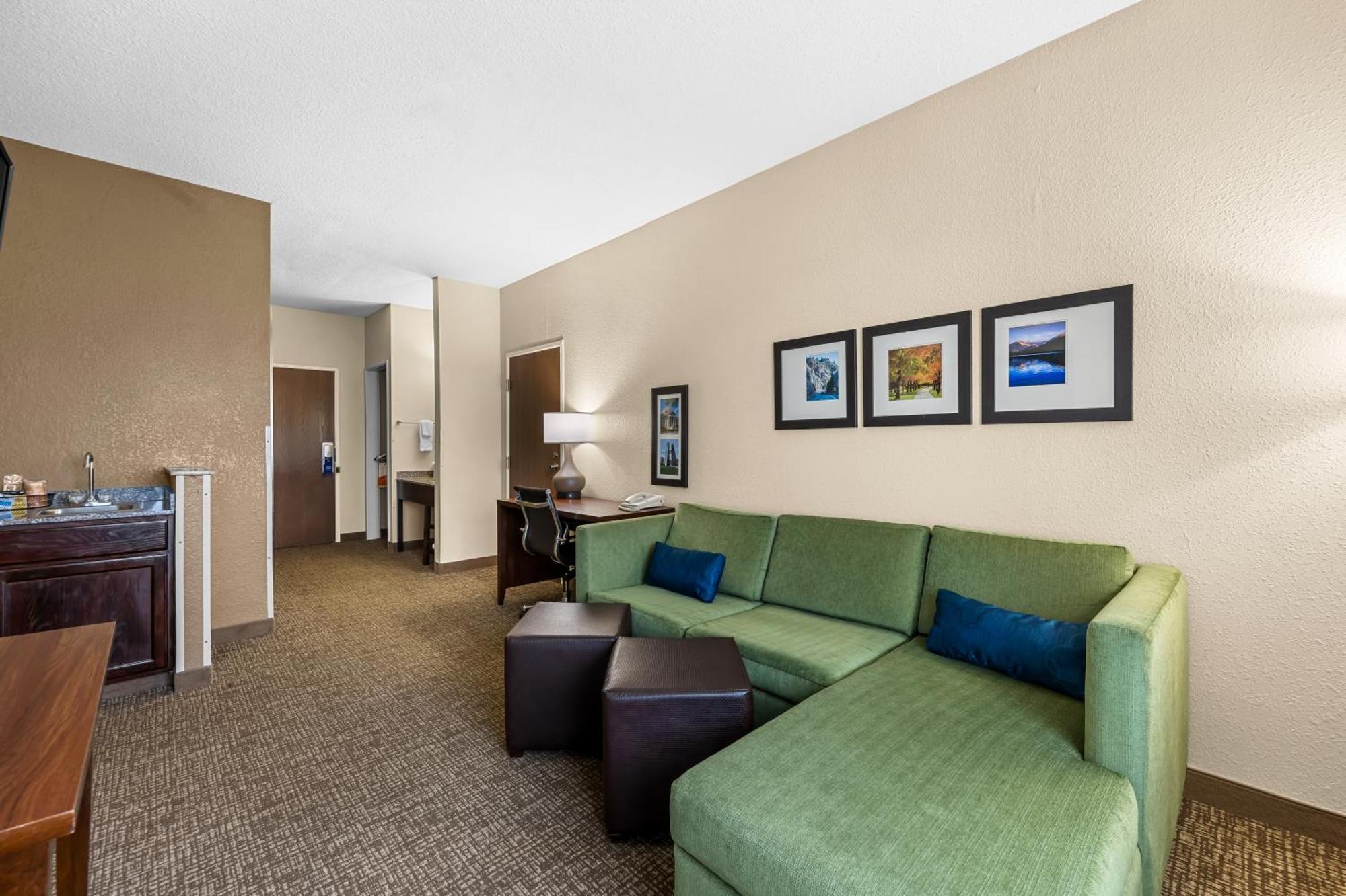 Comfort Inn & Suites بويبلو المظهر الخارجي الصورة