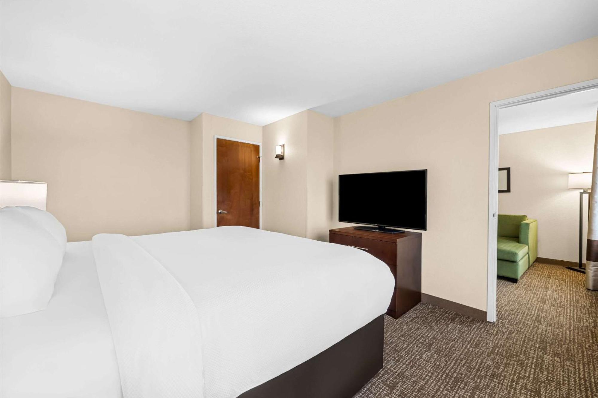 Comfort Inn & Suites بويبلو المظهر الخارجي الصورة