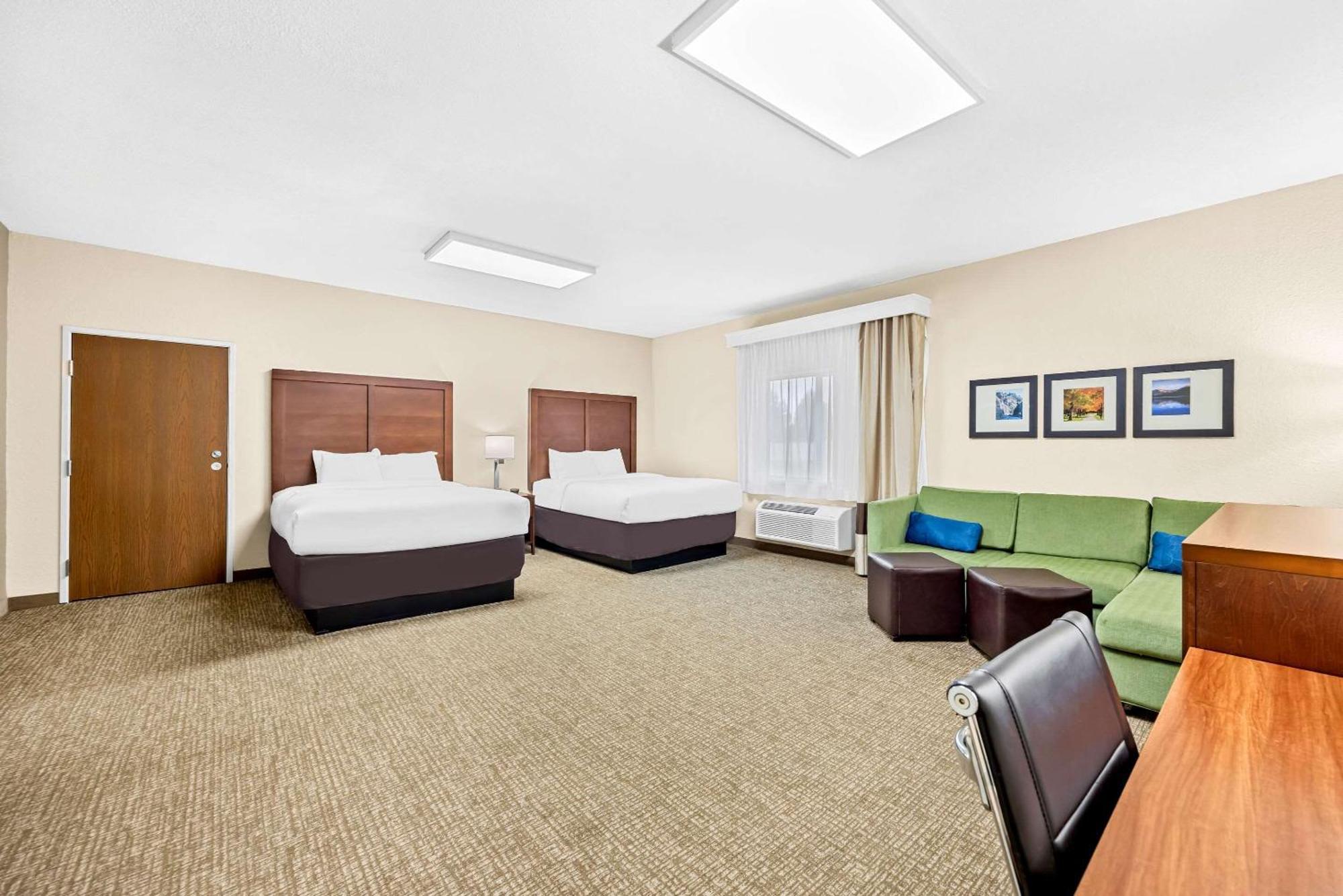 Comfort Inn & Suites بويبلو المظهر الخارجي الصورة