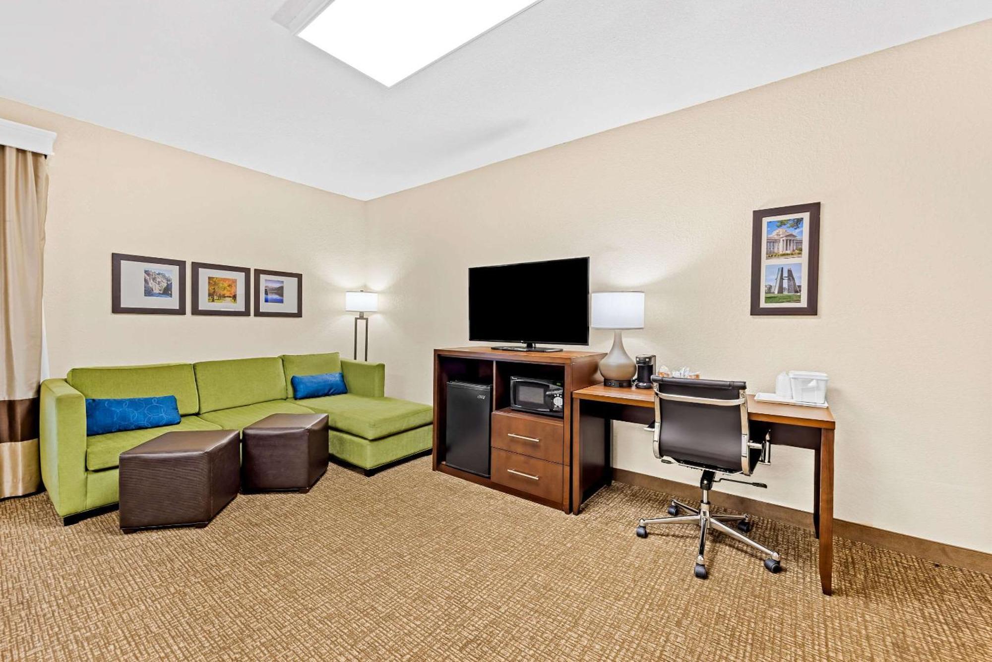 Comfort Inn & Suites بويبلو المظهر الخارجي الصورة