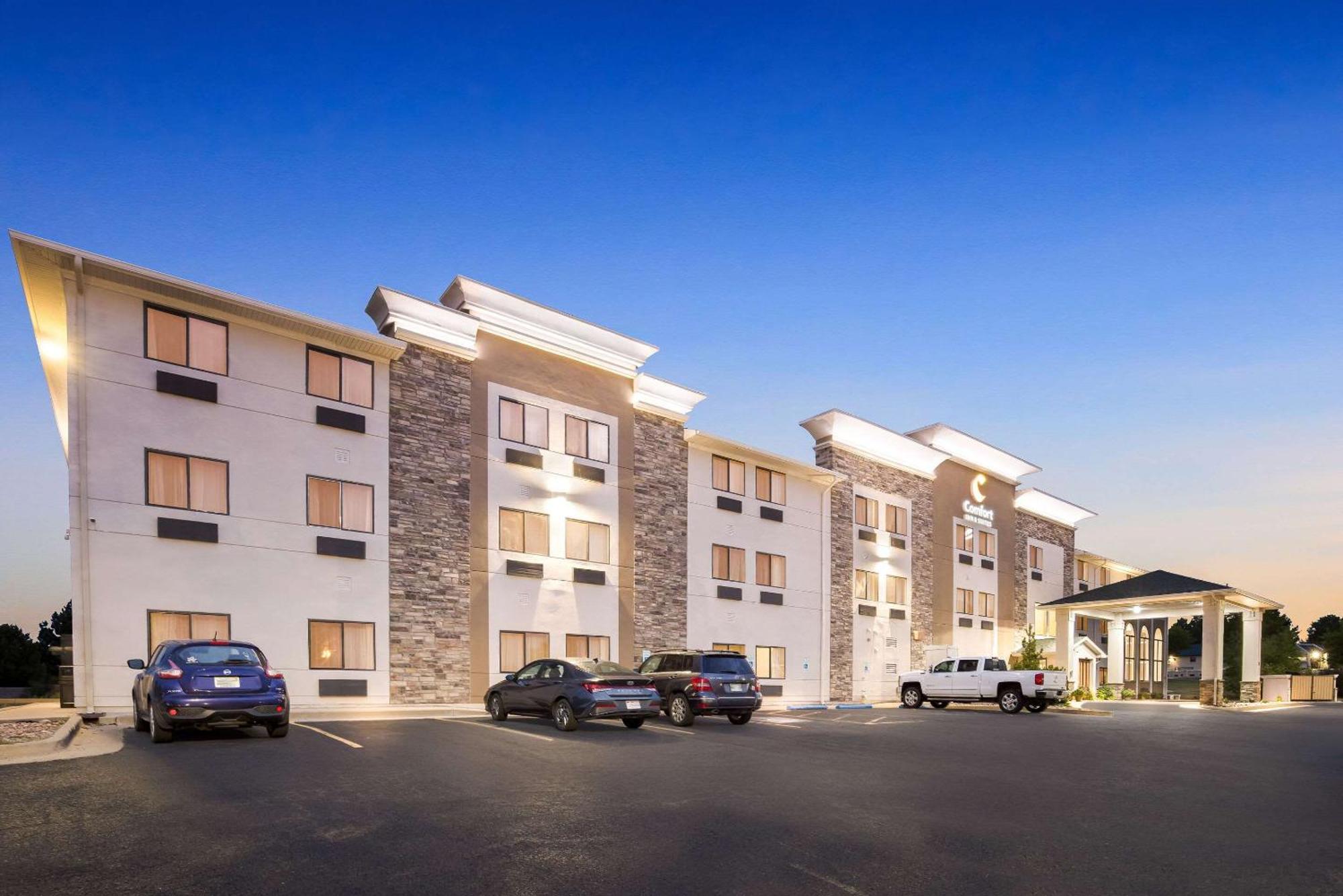 Comfort Inn & Suites بويبلو المظهر الخارجي الصورة